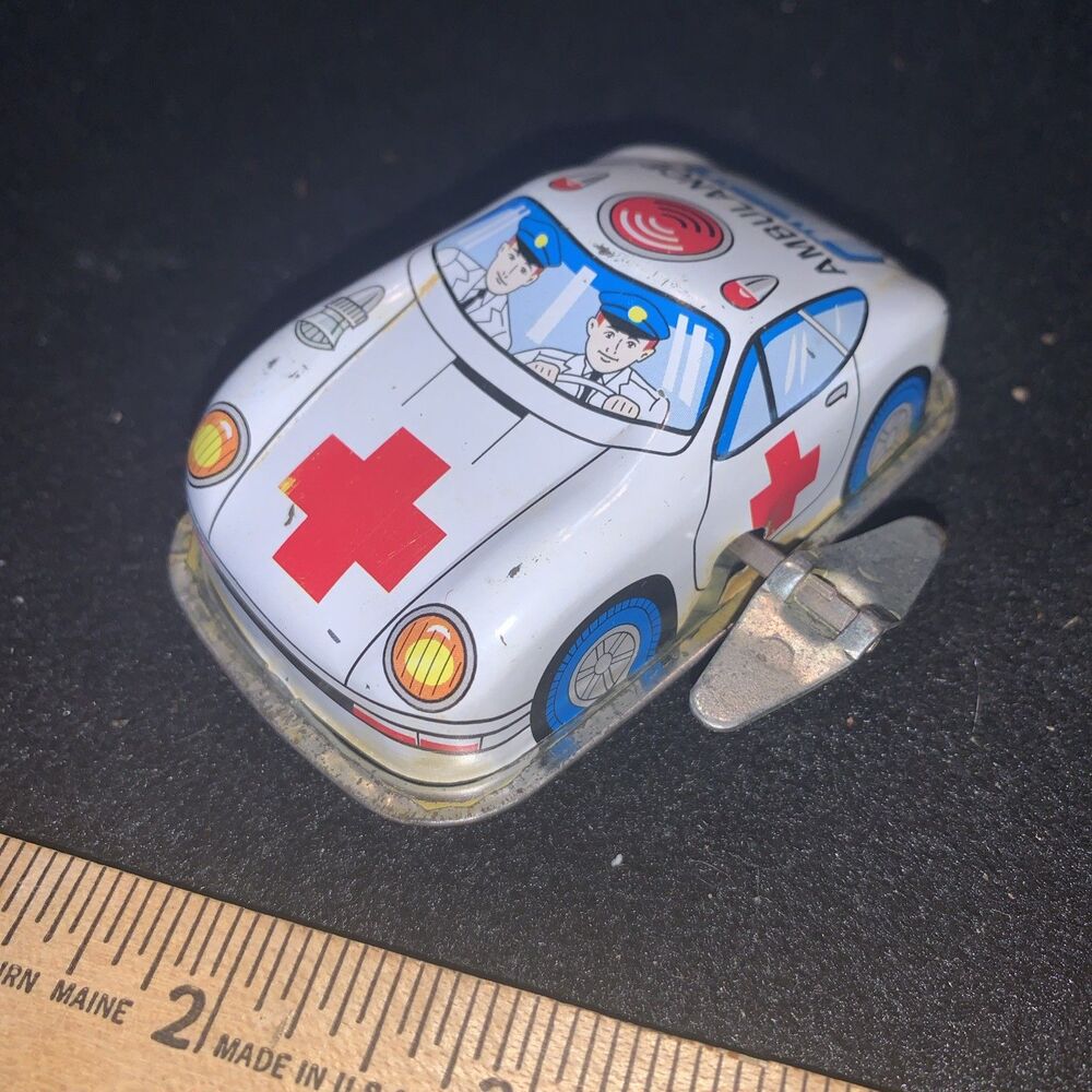 Vintage Russ Berrie Tin Key Wind Up Ambulance (Works)